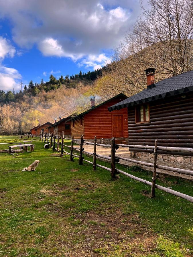Farma Sotira Hotell Leskovik Exteriör bild